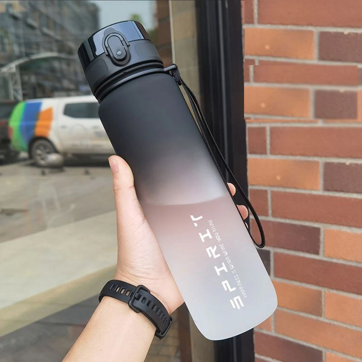 FlowState Gradient Water Bottle – Insulated & Leak-Proof