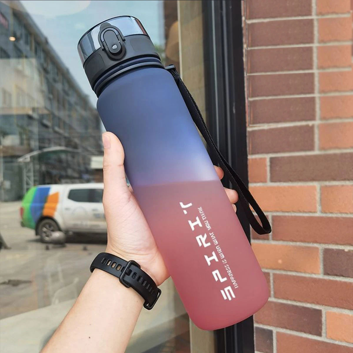 FlowState Gradient Water Bottle – Insulated & Leak-Proof
